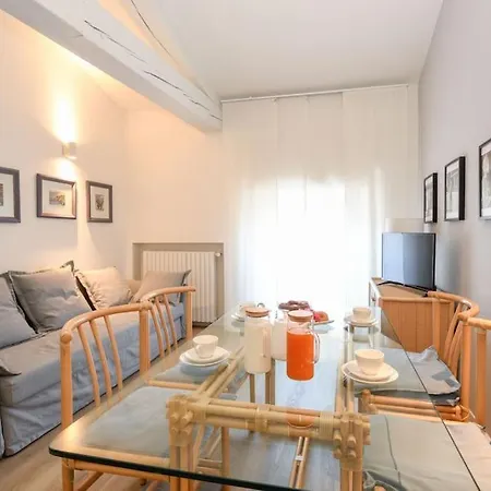 Apartman Desenzanoloft Peler *